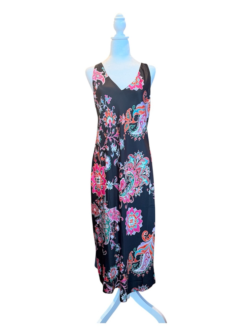 Natori Jaipur Black Satin Nightgown, NWT - Picture 4 of 6